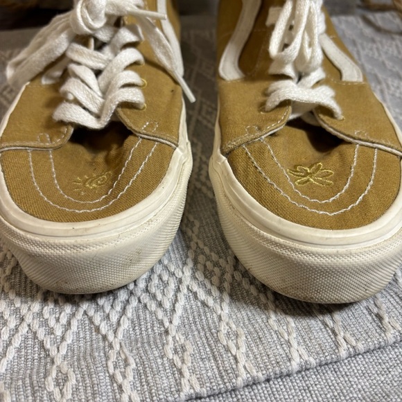 Vans Peace And Leaf Limited Edition Sneakers Unisex Womens 11, Men’s 9.5. Gold - Picture 12 of 12